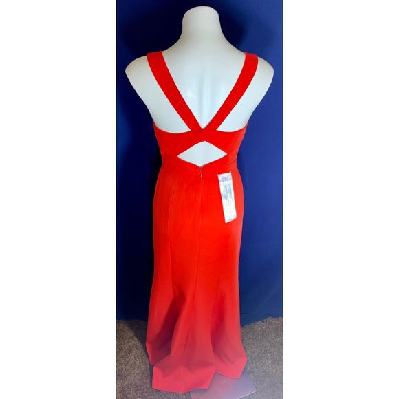 BCBGMAXAZRIA Riva Deep V Evening Dress - Picture 4 of 8